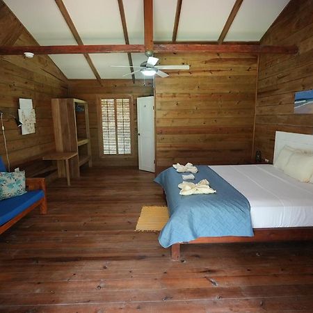 Tibroti - Bnb Bocas Town Luaran gambar