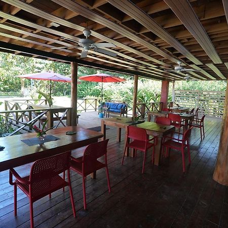 Tibroti - Bnb Bocas Town Luaran gambar