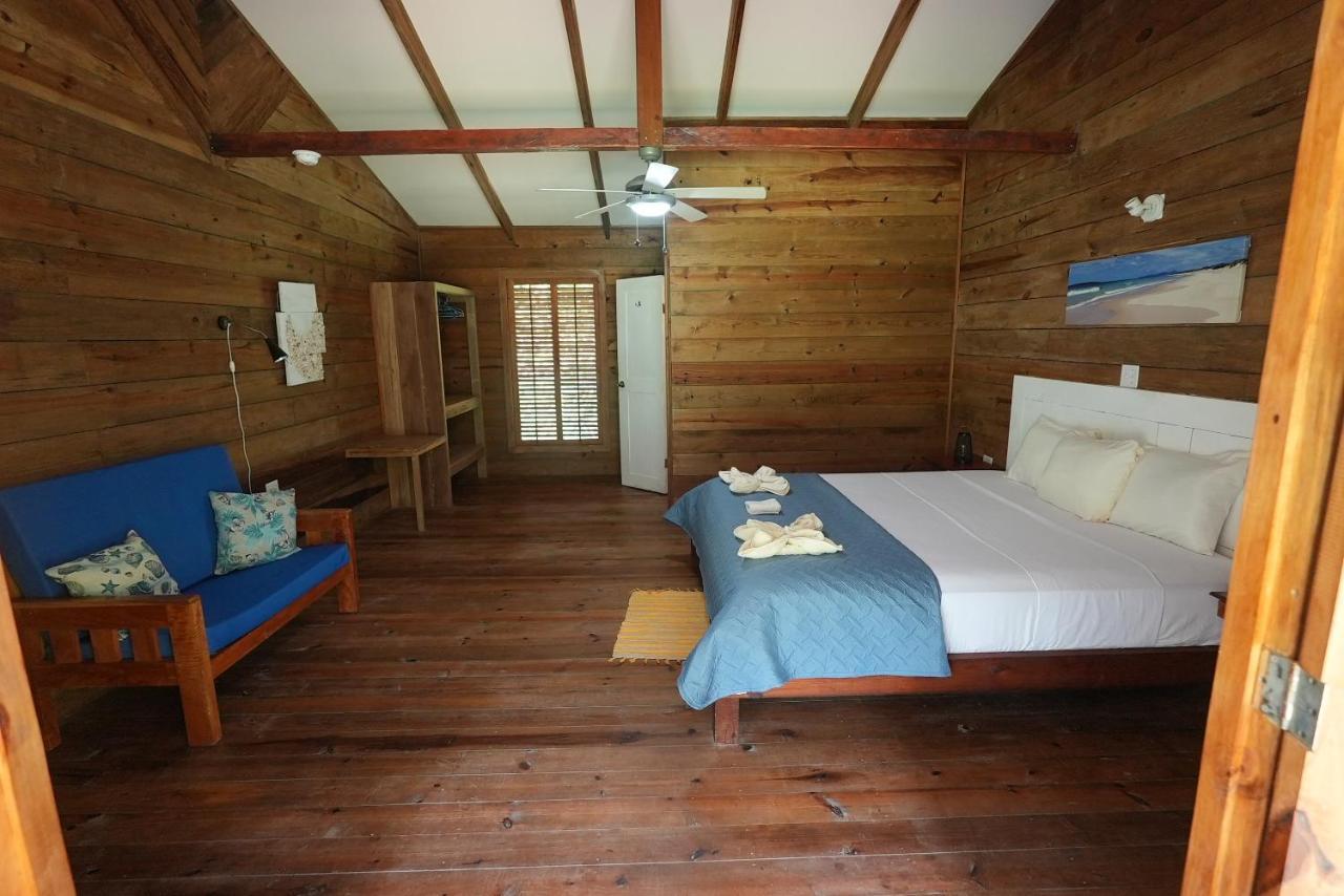 Tibroti - Bnb Bocas Town Luaran gambar
