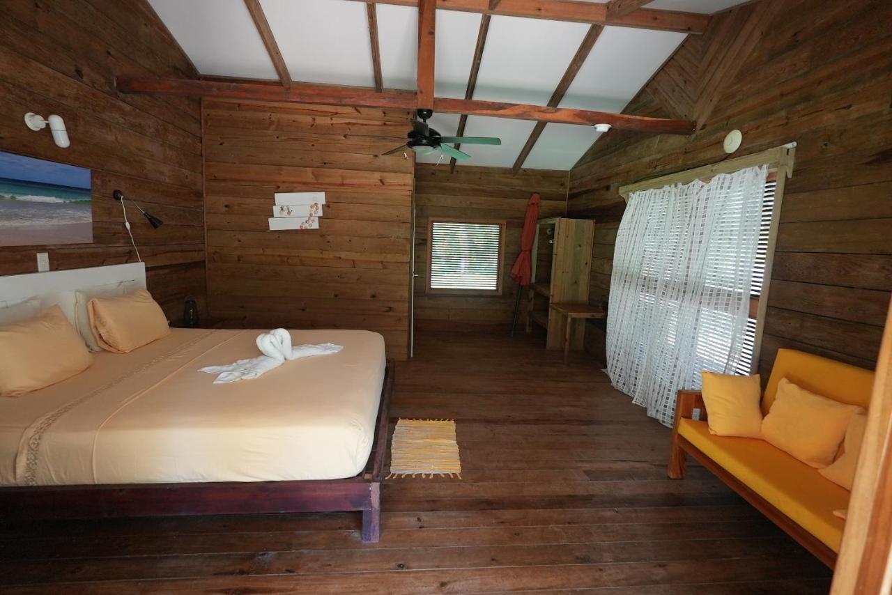 Tibroti - Bnb Bocas Town Luaran gambar